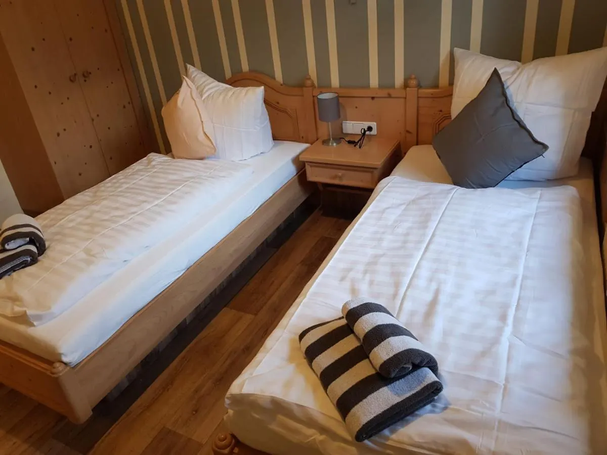 Guest house Pension Lindenhof Dresden