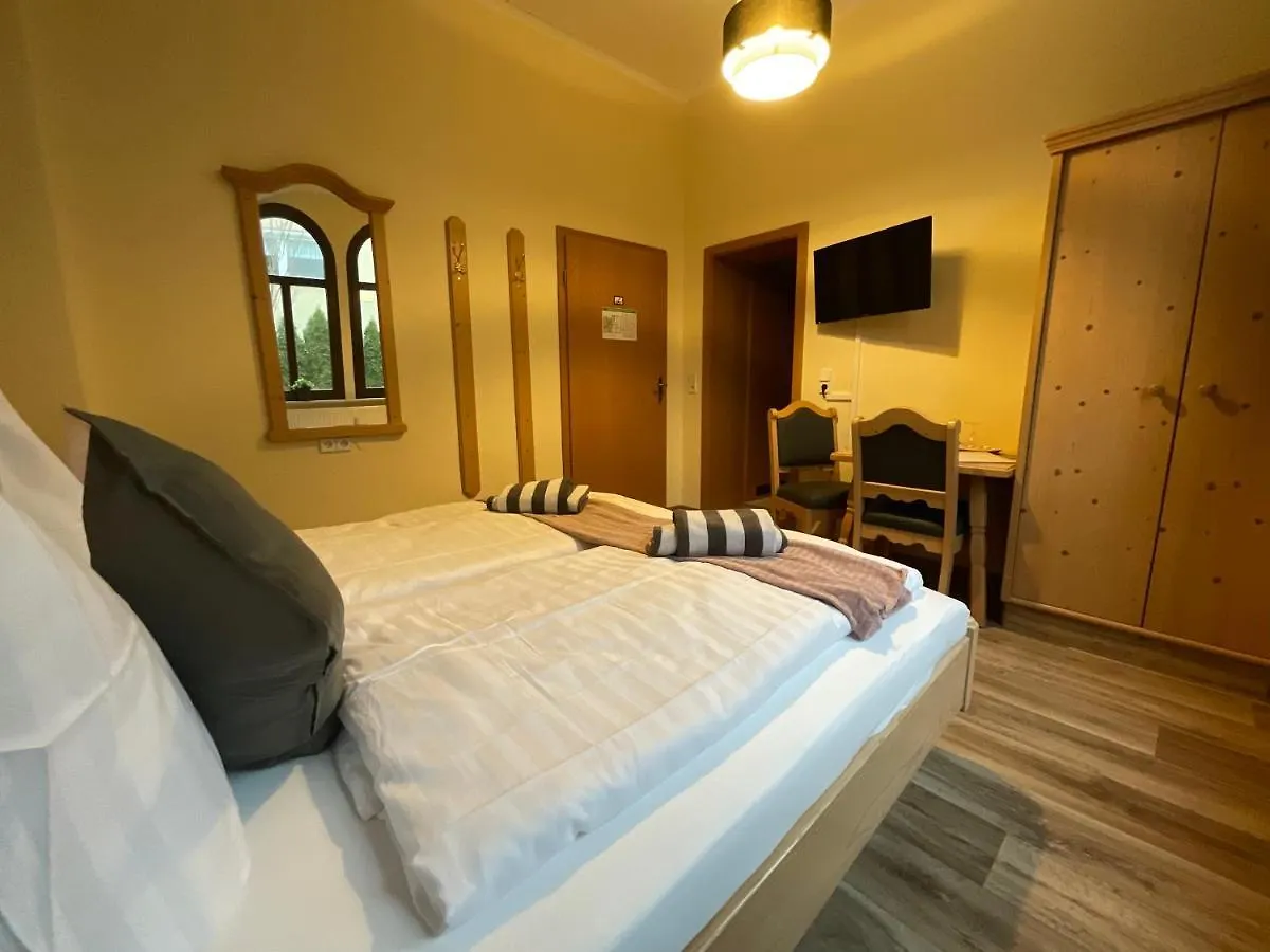 Pension Lindenhof Dresden 0*,  Germany